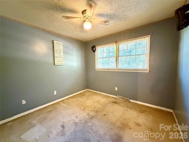 127 Sequoia Drive, Gastonia, NC 28052