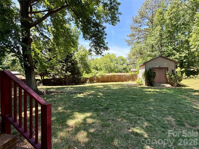 127 Sequoia Drive, Gastonia, NC 28052