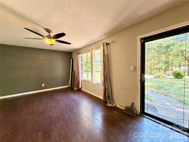 127 Sequoia Drive, Gastonia, NC 28052