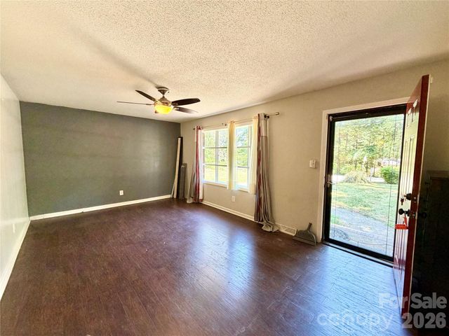 127 Sequoia Drive, Gastonia, NC 28052