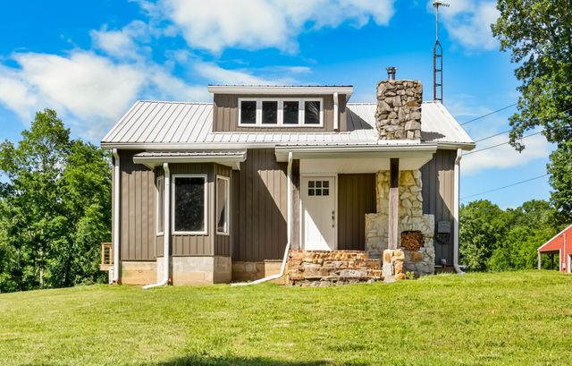 326 Hargis Rd, Dover, TN 37058