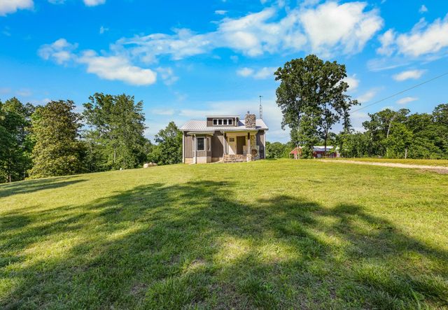 326 Hargis Rd, Dover, TN 37058