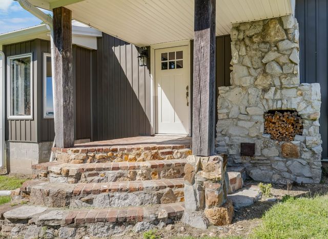 326 Hargis Rd, Dover, TN 37058