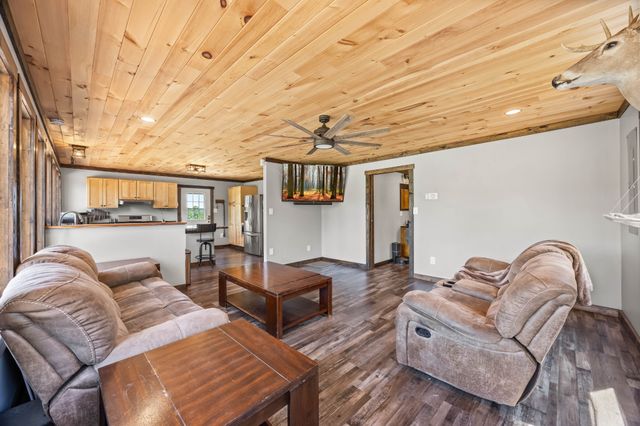 326 Hargis Rd, Dover, TN 37058
