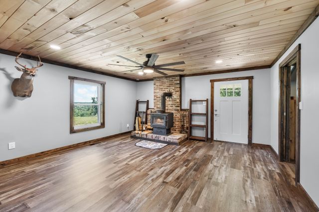 326 Hargis Rd, Dover, TN 37058