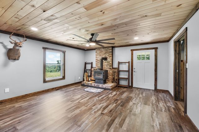 326 Hargis Rd, Dover, TN 37058