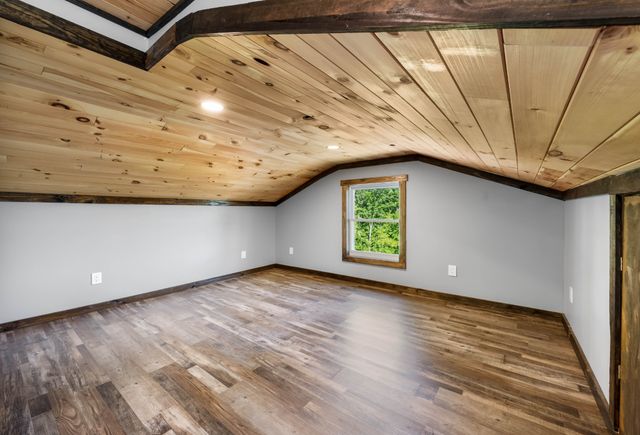 326 Hargis Rd, Dover, TN 37058