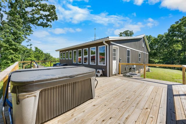 326 Hargis Rd, Dover, TN 37058