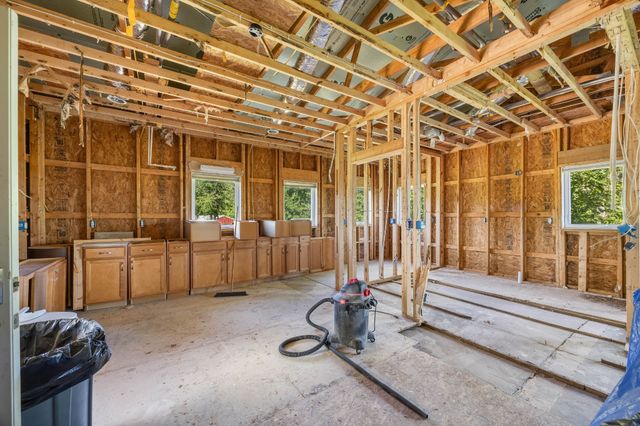 326 Hargis Rd, Dover, TN 37058