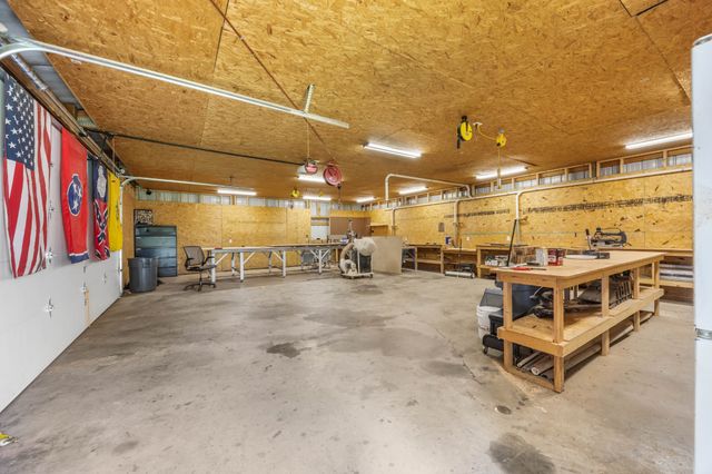 326 Hargis Rd, Dover, TN 37058