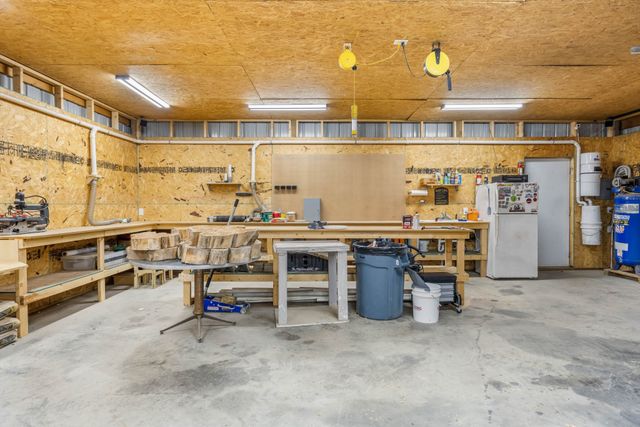 326 Hargis Rd, Dover, TN 37058