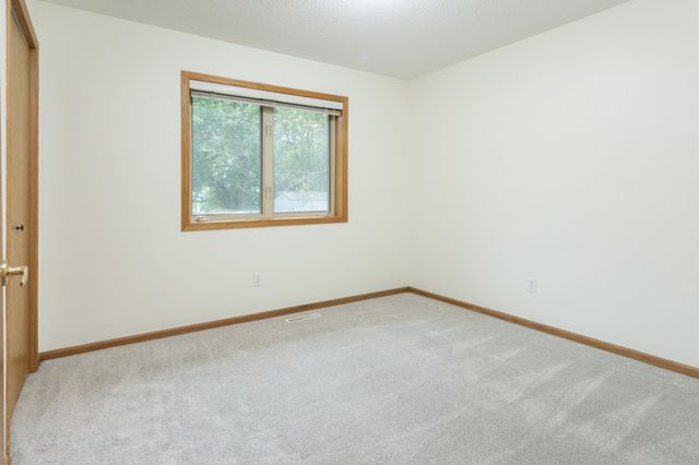 700 141st Avenue NW, Andover, MN 55304