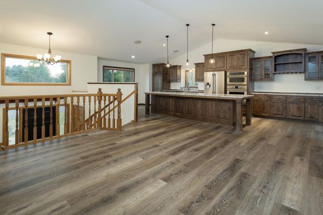 700 141st Avenue NW, Andover, MN 55304