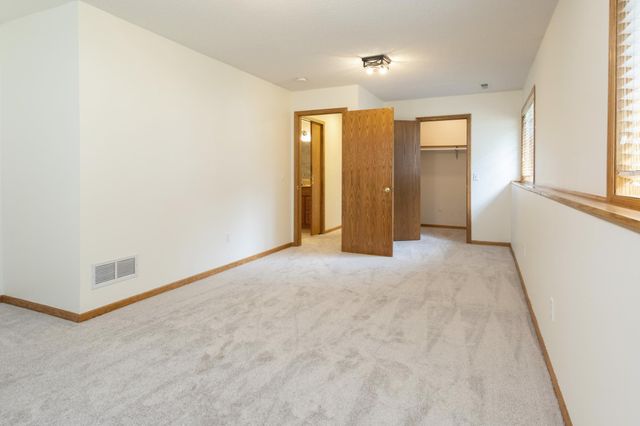 700 141st Avenue NW, Andover, MN 55304