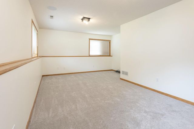 700 141st Avenue NW, Andover, MN 55304