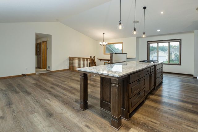 700 141st Avenue NW, Andover, MN 55304