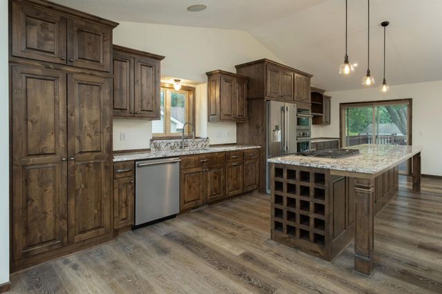 700 141st Avenue NW, Andover, MN 55304