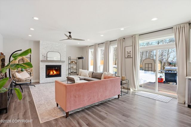 1370 N Bloodstone Circle, Wasilla, AK 99654