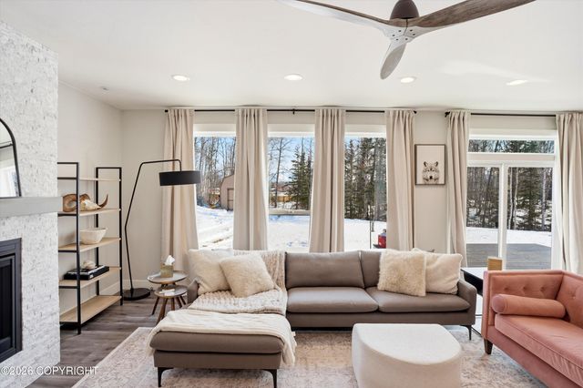 1370 N Bloodstone Circle, Wasilla, AK 99654