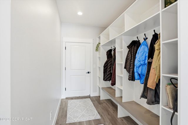 1370 N Bloodstone Circle, Wasilla, AK 99654