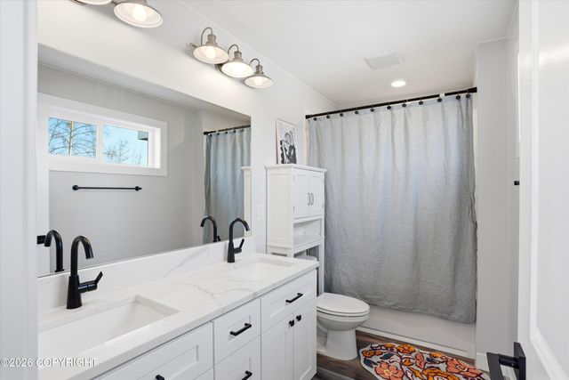 1370 N Bloodstone Circle, Wasilla, AK 99654