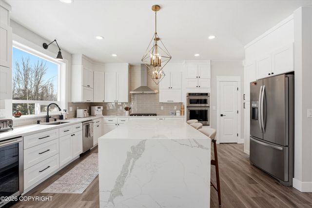 1370 N Bloodstone Circle, Wasilla, AK 99654