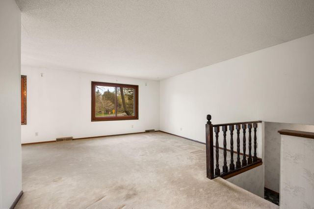 4560 148th Avenue NW, Andover, MN 55304