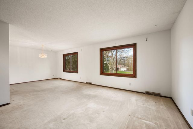 4560 148th Avenue NW, Andover, MN 55304