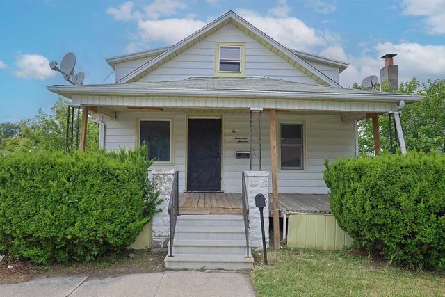 1711 Columbus Avenue, Bay City, MI 48708