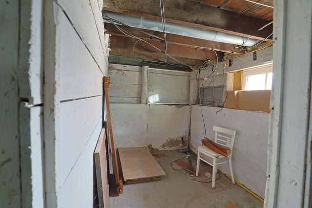 1711 Columbus Avenue, Bay City, MI 48708