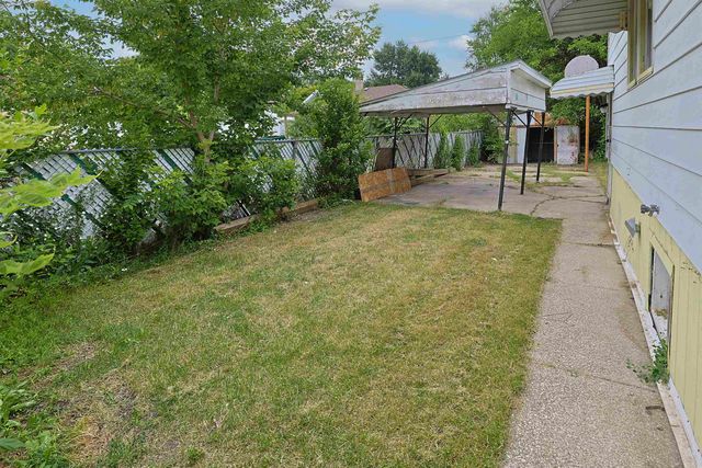 1711 Columbus Avenue, Bay City, MI 48708