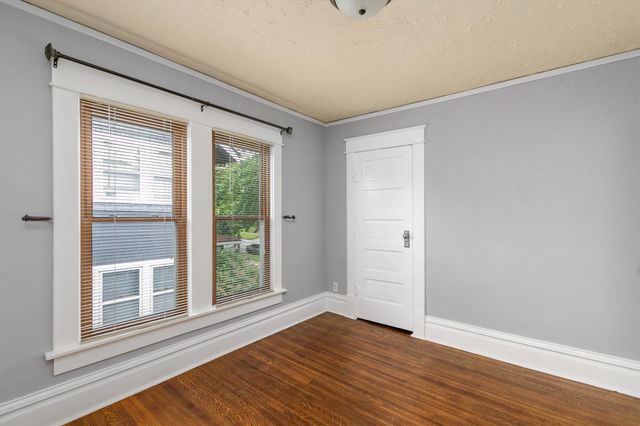 650 37th Street, Des Moines, IA 50312