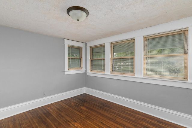 650 37th Street, Des Moines, IA 50312