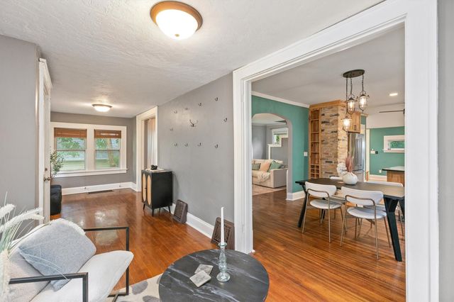 650 37th Street, Des Moines, IA 50312