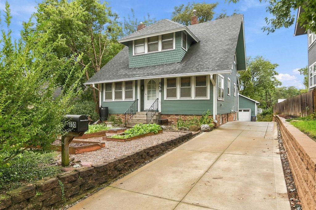 650 37th Street, Des Moines, IA 50312