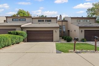 7 Briar Hill Circle 7, Champaign, IL 61822