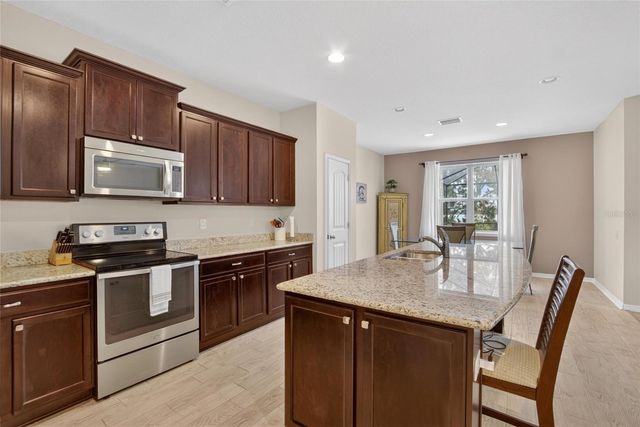 6207 MAGNOLIA PARK BLVD, Riverview, FL 33578