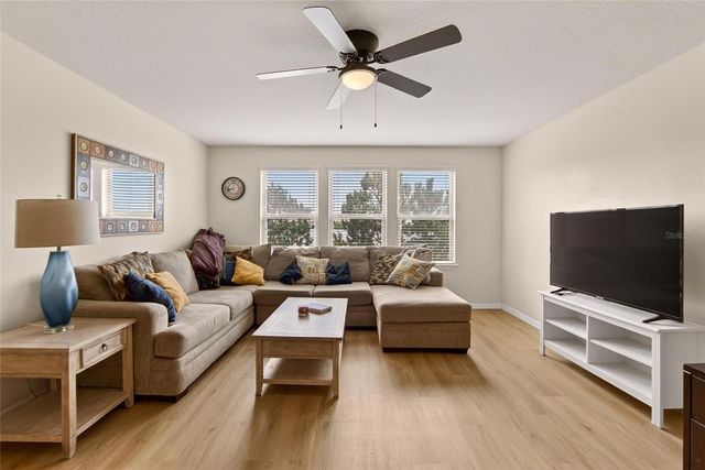 6207 MAGNOLIA PARK BLVD, Riverview, FL 33578