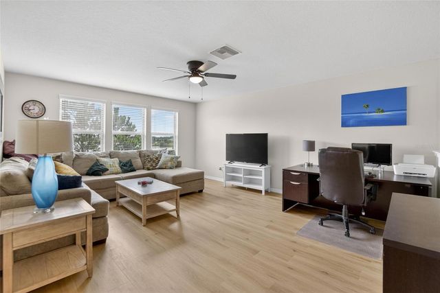 6207 MAGNOLIA PARK BLVD, Riverview, FL 33578