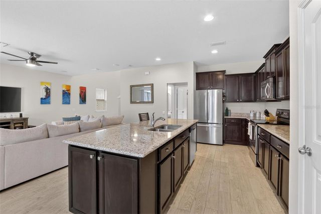 6207 MAGNOLIA PARK BLVD, Riverview, FL 33578