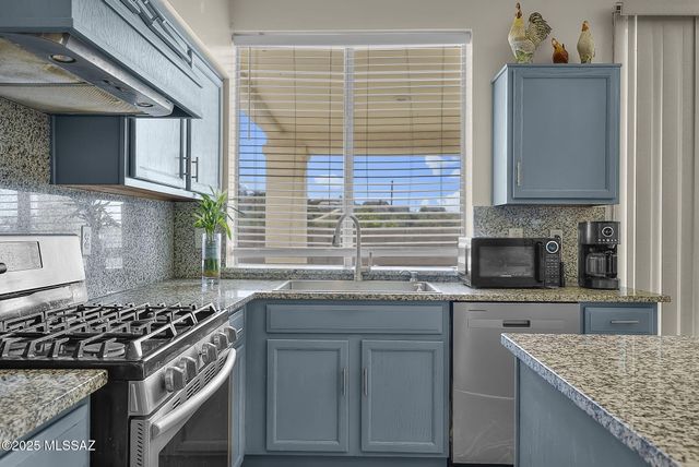 39 Avenida Pastor, Rio Rico, AZ 85648