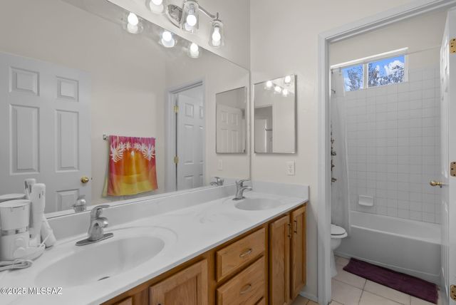 39 Avenida Pastor, Rio Rico, AZ 85648