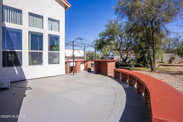 39 Avenida Pastor, Rio Rico, AZ 85648