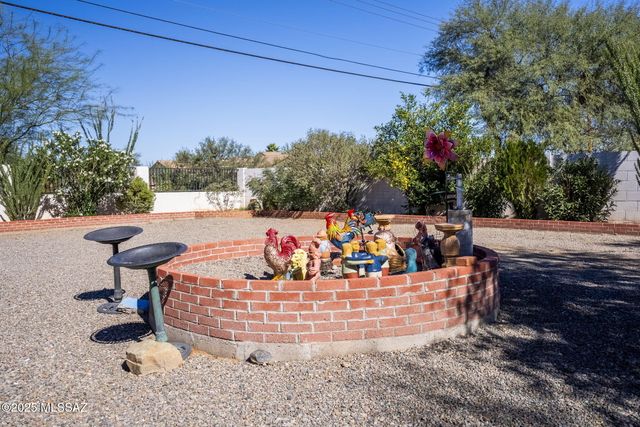 39 Avenida Pastor, Rio Rico, AZ 85648