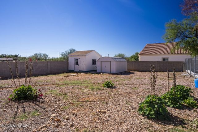 39 Avenida Pastor, Rio Rico, AZ 85648