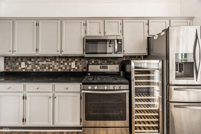 349 Cobblesprings Court, Avon, IN 46123