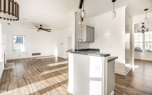 349 Cobblesprings Court, Avon, IN 46123