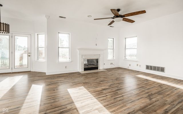 349 Cobblesprings Court, Avon, IN 46123