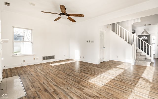 349 Cobblesprings Court, Avon, IN 46123