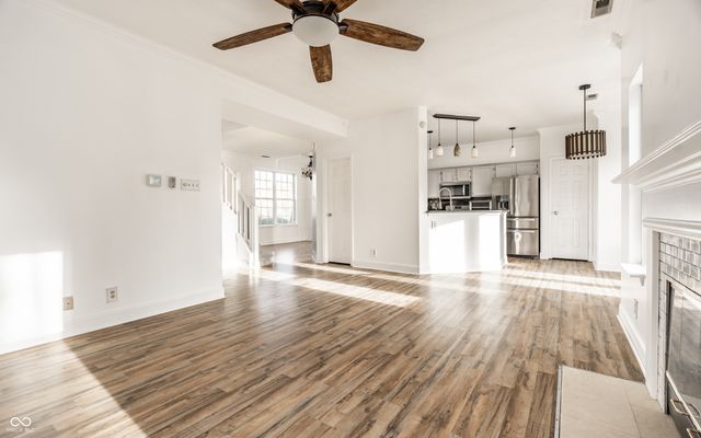 349 Cobblesprings Court, Avon, IN 46123